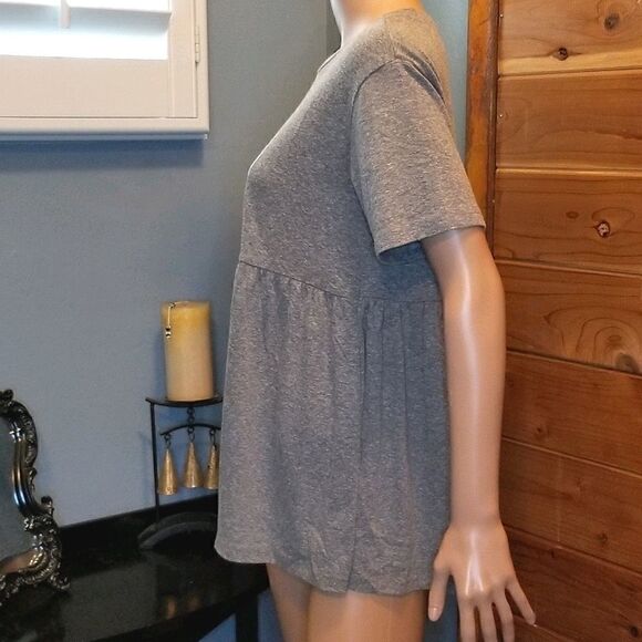 Lauren James SEC Peplum Top (size S) - Picture 3 of 5